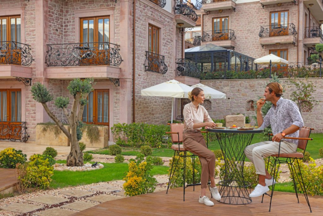 Cunda-Cafe-BaradielOtel